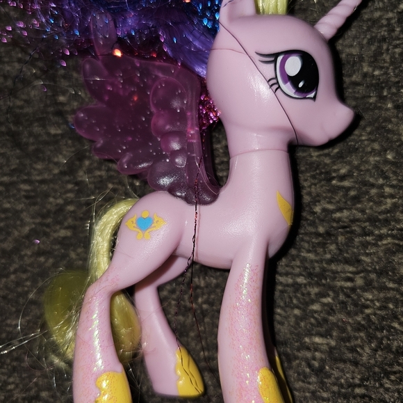 My Little Pony 2016 G4 Princess Cadance Brushable Tinsel Hair Glitter Legs Toy - Picture 2 of 4